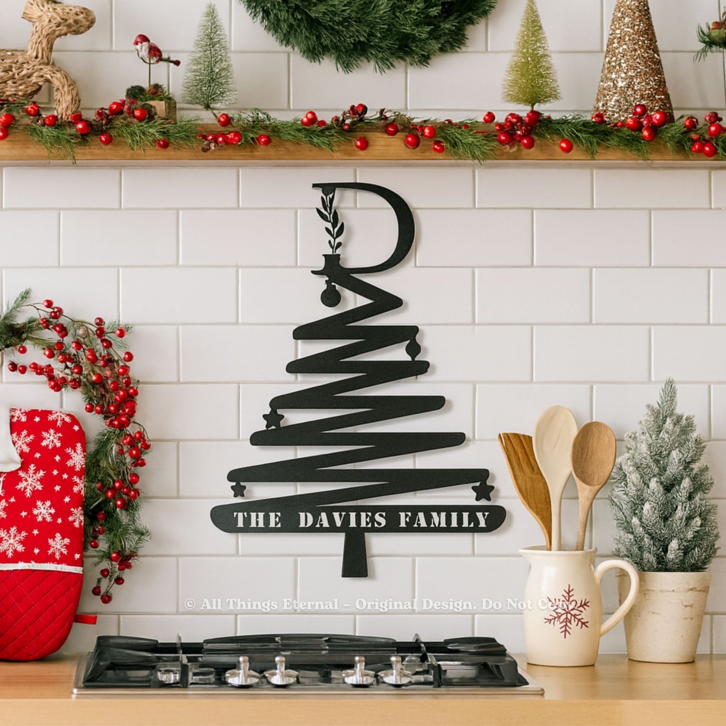 Personalized Monogram Spiral Christmas Tree Metal Sign – Holiday Decor