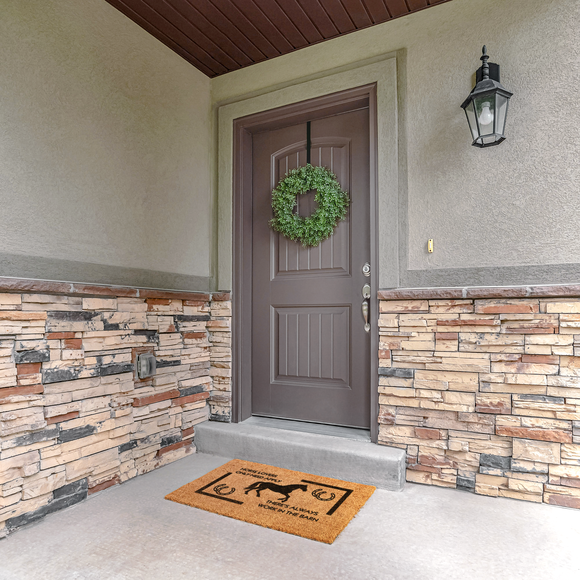 Unique_Horse_Doormat_Horse_Lover_Welcom_Outdoor_Mat_Lifestyle_01_Mockup.png_15558437